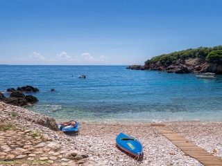 Παραλία Καμίνι Πέρδικα