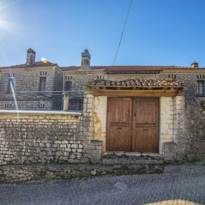 Πέντε Εκκλησιές Οσδίνα (ή Ουζντίνα)