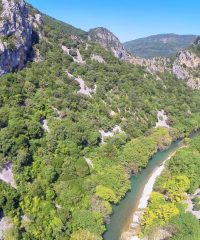 Σπυροπηγάδια στα Στενά του Καλαμά