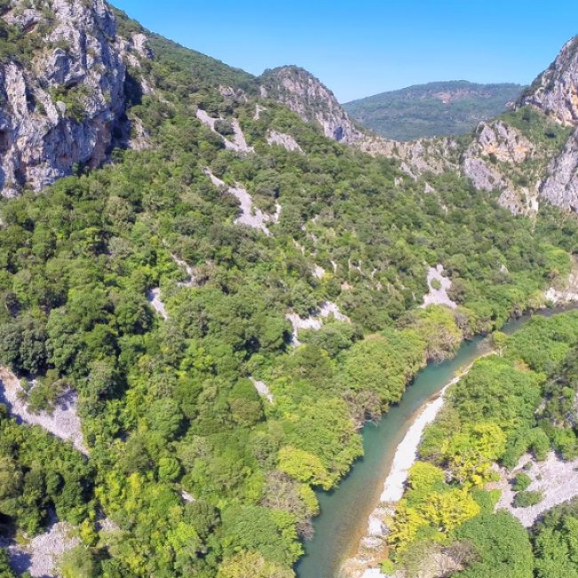 Σπυροπηγάδια στα Στενά του Καλαμά
